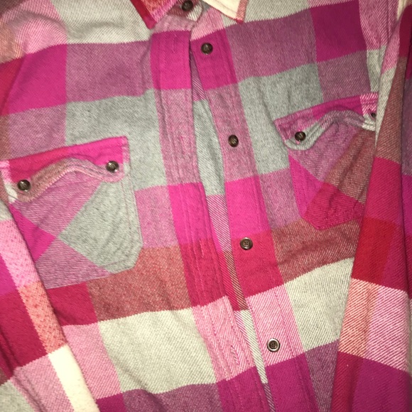 American eagle, thick plaid button down . - Picture 2 of 3
